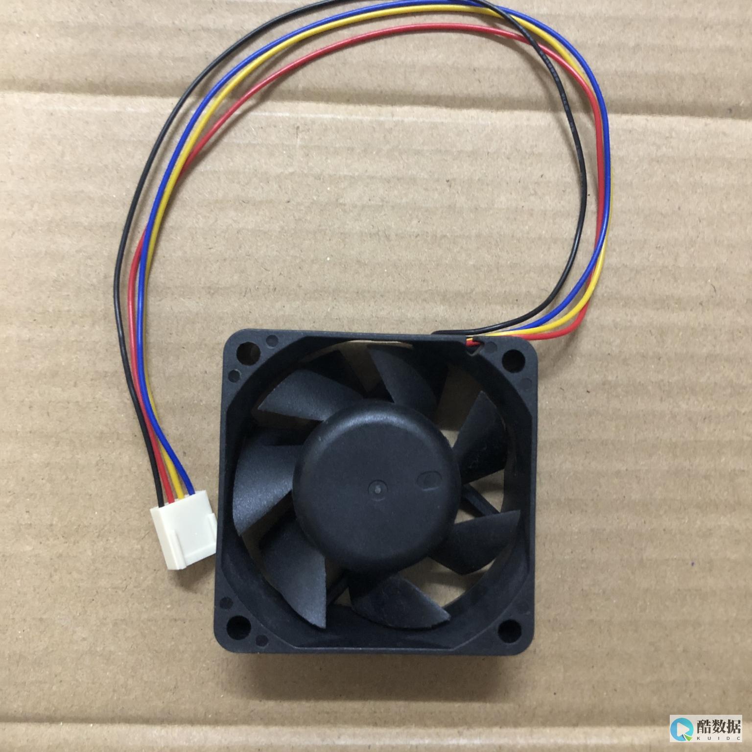 灰尘与杂物积累