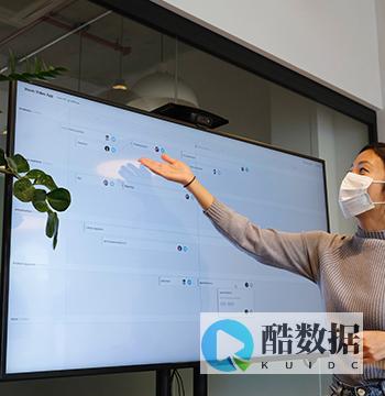 如何通过服务管理界面关闭微信自动续费?