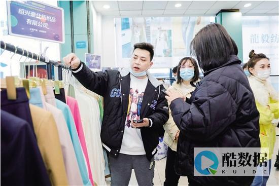 企业在选择服务器时应考虑哪些关键因素？ (企业选择服用包装决策的目的是)